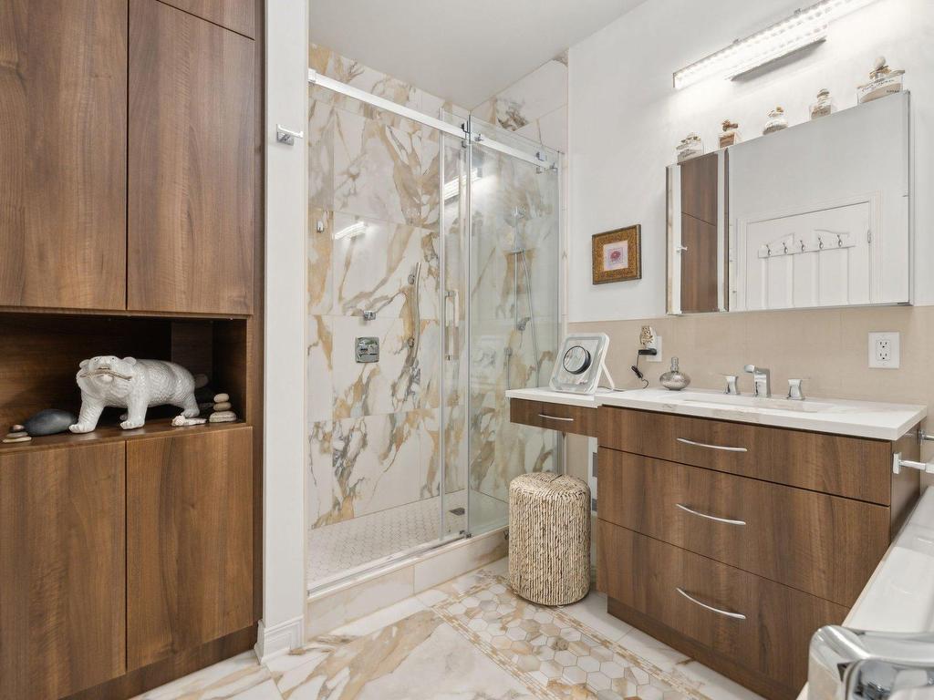 









100


Ch. Fraser

, 403,
Gatineau (Aylmer),




QC
J9H7S9

