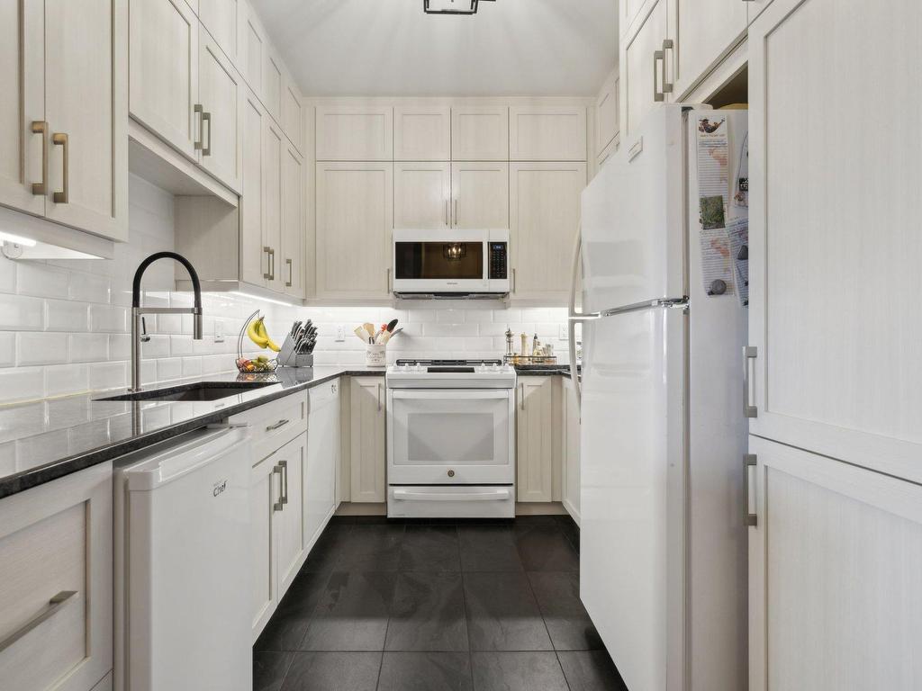 









100


Ch. Fraser

, 403,
Gatineau (Aylmer),




QC
J9H7S9


