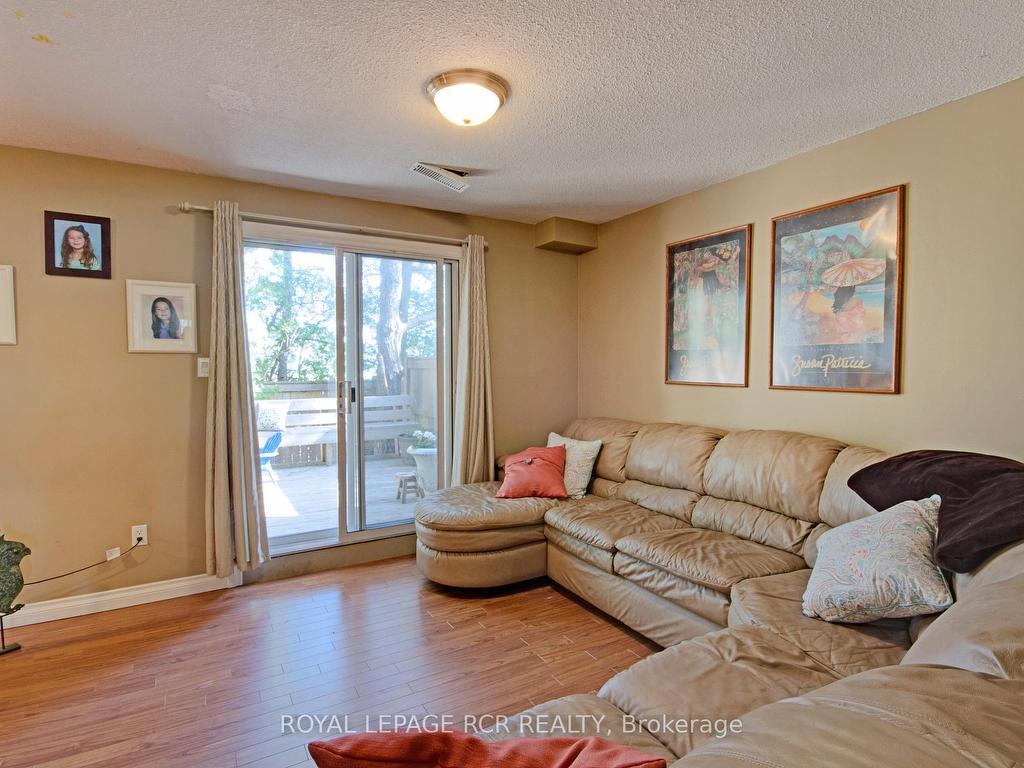 









22


Henderson

Drive,
Aurora,




ON
L4G 3L2

