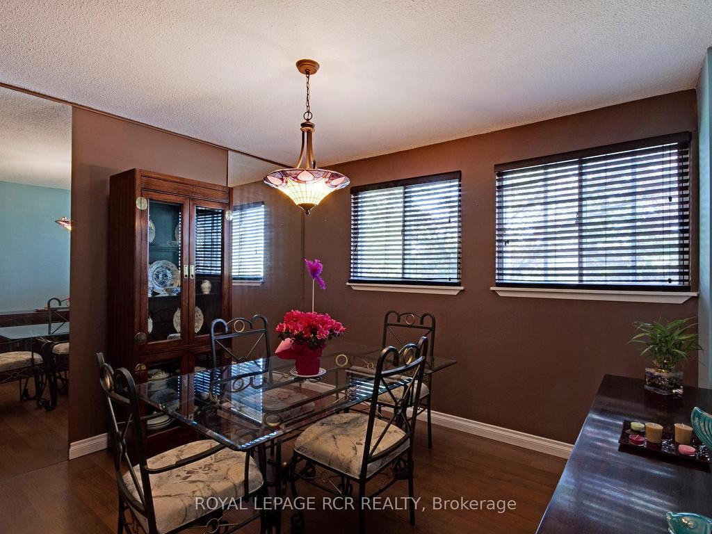 









22


Henderson

Drive,
Aurora,




ON
L4G 3L2

