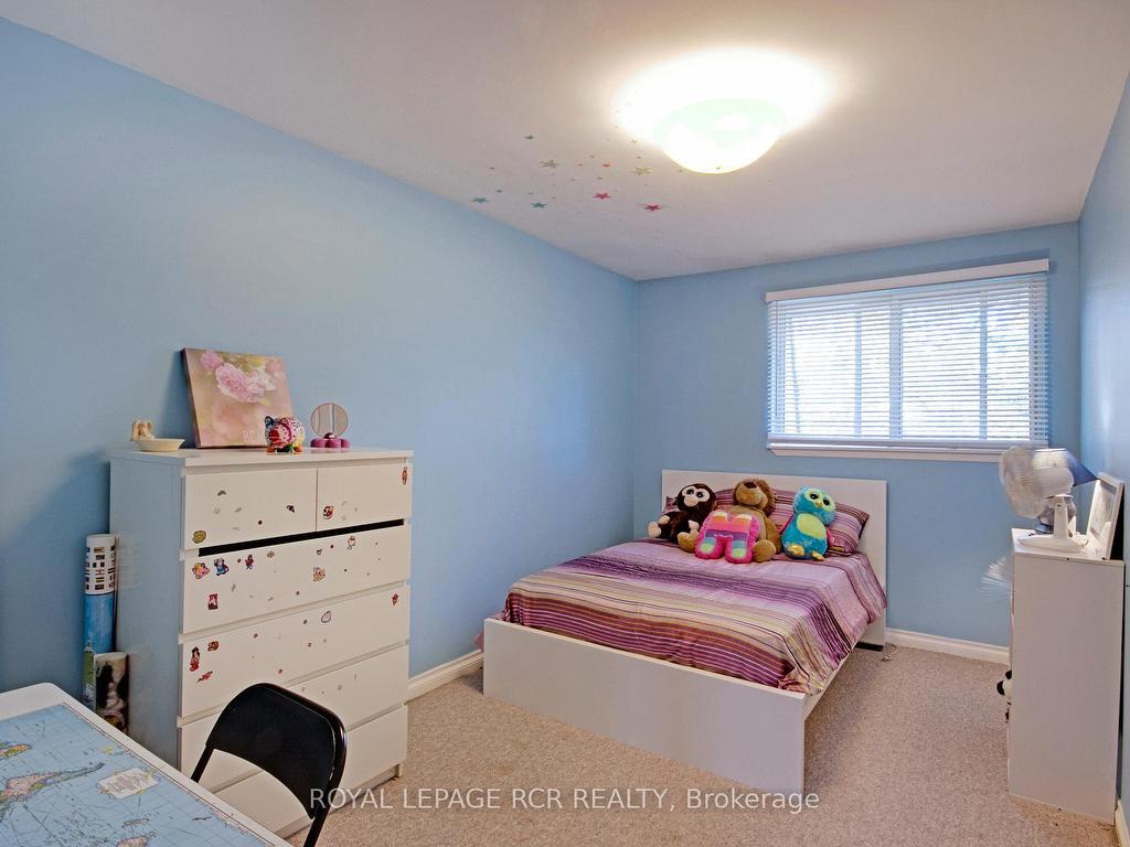 









22


Henderson

Drive,
Aurora,




ON
L4G 3L2

