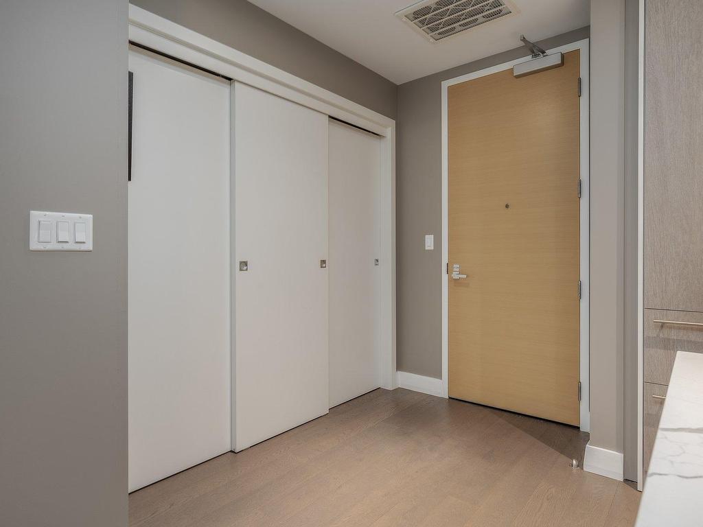 









36


Ch. du Bord-du-Lac-Lakeshore

, 103,
Pointe-Claire,




QC
H9S0B3


