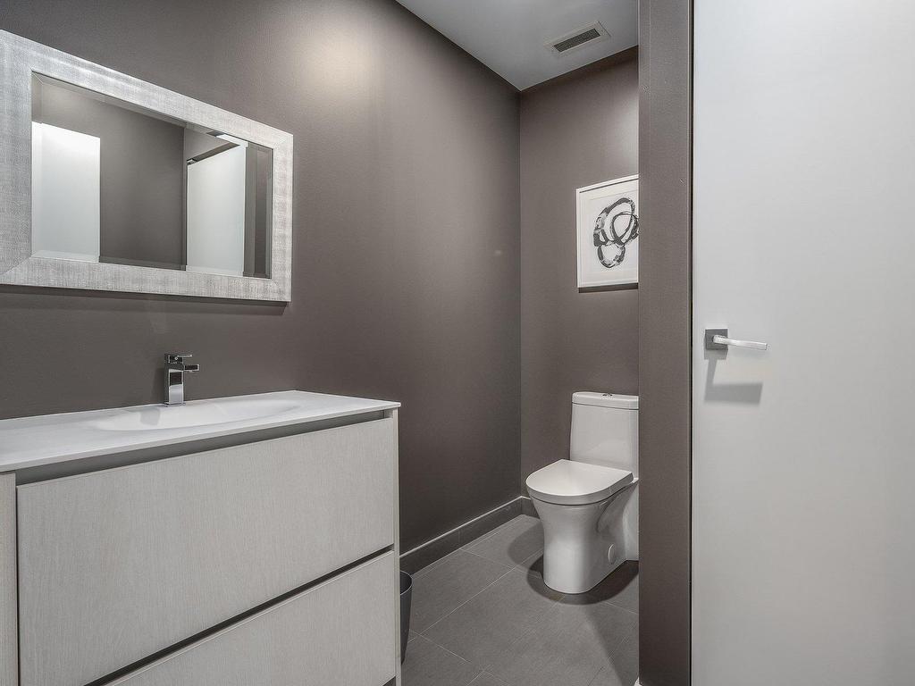 









36


Ch. du Bord-du-Lac-Lakeshore

, 103,
Pointe-Claire,




QC
H9S0B3

