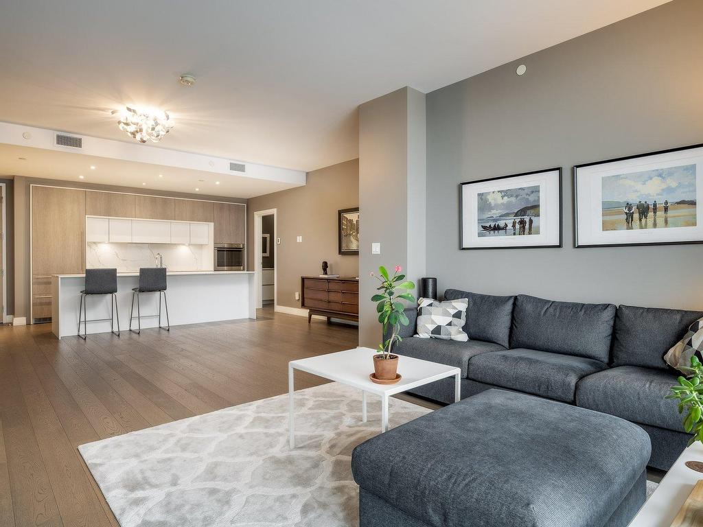 









36


Ch. du Bord-du-Lac-Lakeshore

, 103,
Pointe-Claire,




QC
H9S0B3

