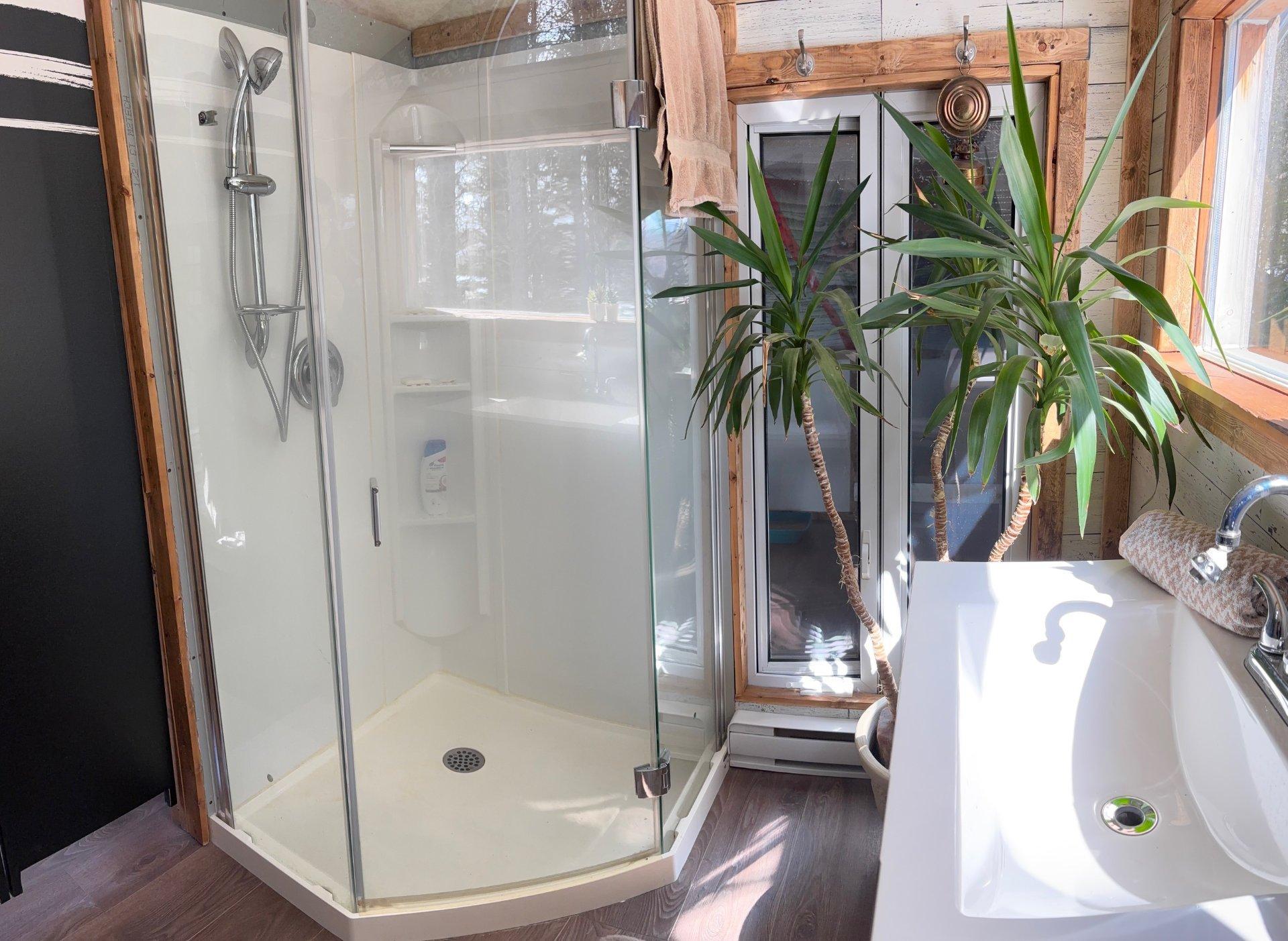 









80


Ch. Desroches

,
Saint-Zénon,




QC
J0K3N0

