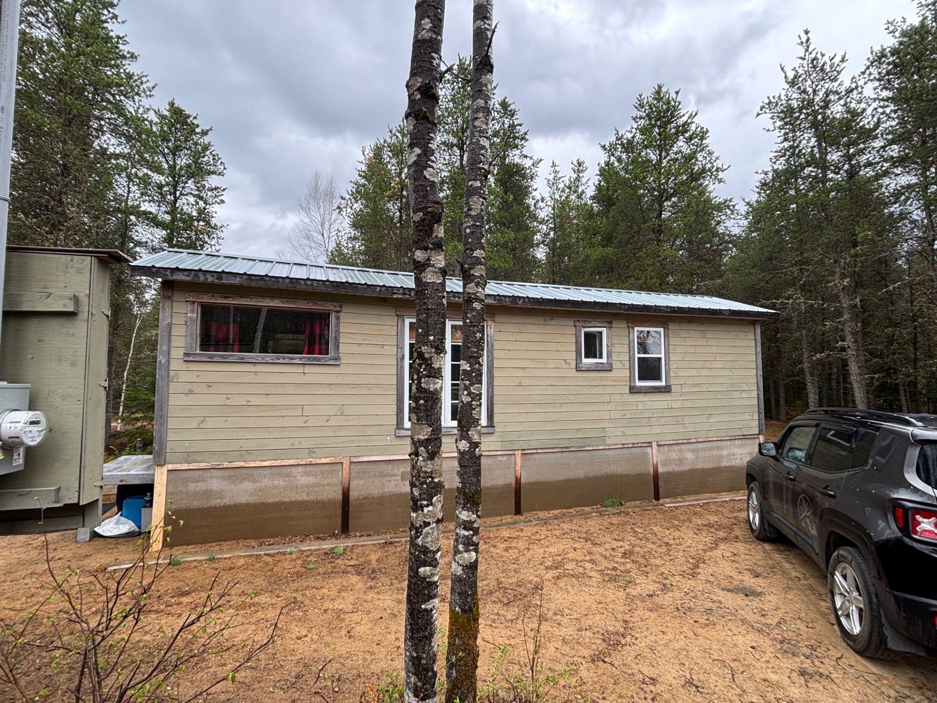 









80


Ch. Desroches

,
Saint-Zénon,




QC
J0K3N0

