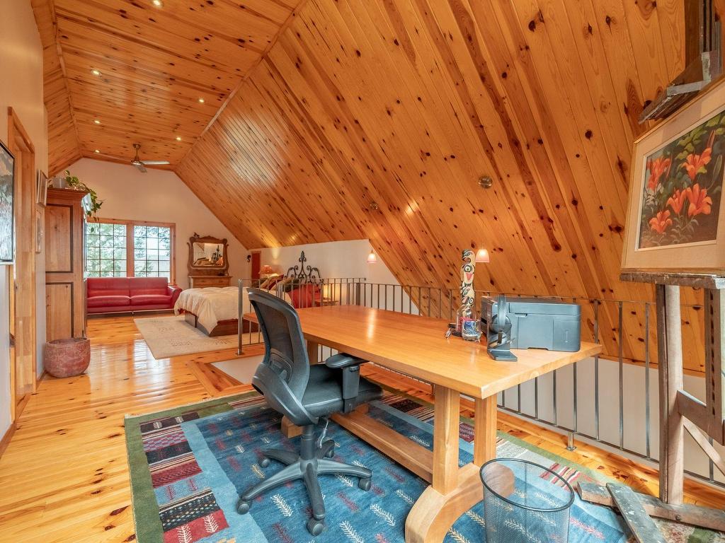 









11


Rue de la Salamandre

,
Saint-Étienne-de-Bolton,




QC
J0E1G0

