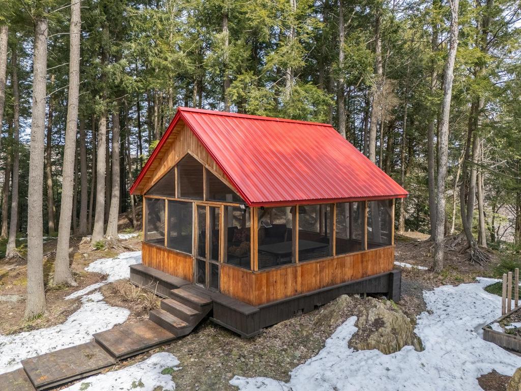 









11


Rue de la Salamandre

,
Saint-Étienne-de-Bolton,




QC
J0E1G0

