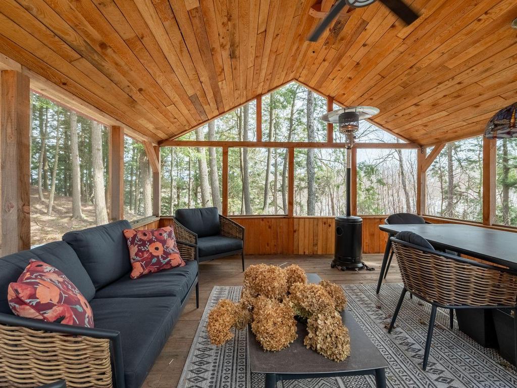 









11


Rue de la Salamandre

,
Saint-Étienne-de-Bolton,




QC
J0E1G0

