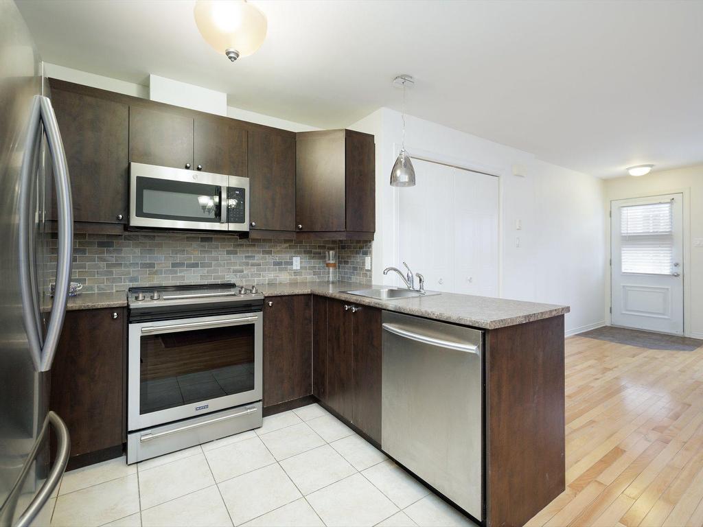 









4981


Rue Bannantyne

,
Montréal (Verdun/Île-des-Soeurs),




QC
H4G1G2

