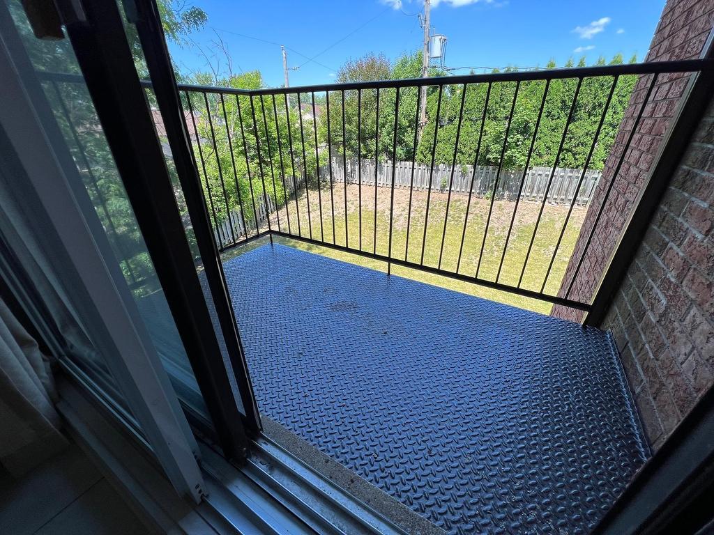 









775


Mtée Montrougeau

, 5,
Laval (Fabreville),




QC
H7P3M1

