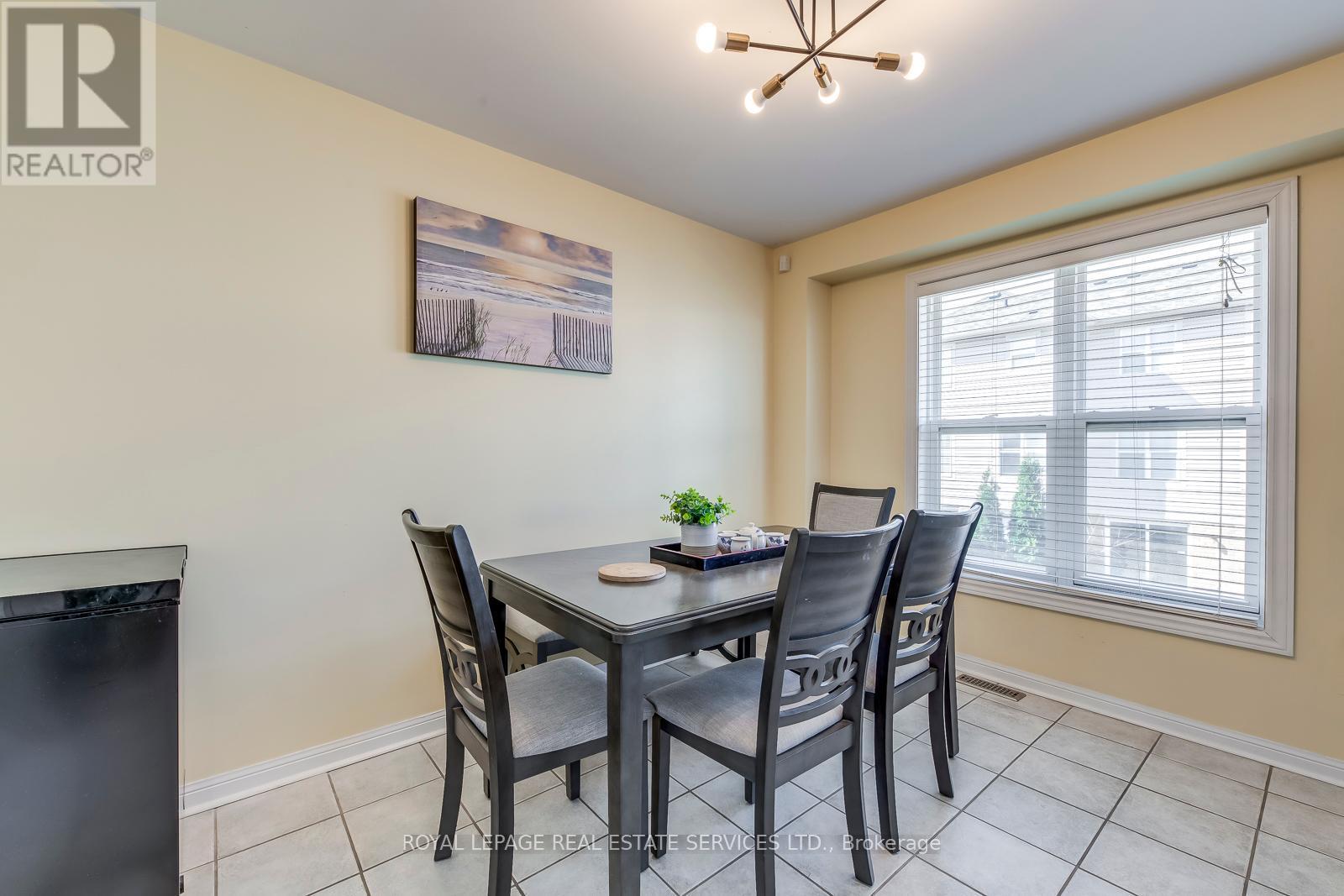 












161 - 5980 WHITEHORN AVENUE

,
Mississauga,




Ontario
L5V2Y3

