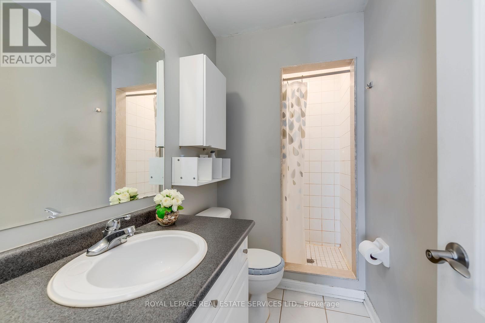 












161 - 5980 WHITEHORN AVENUE

,
Mississauga,




Ontario
L5V2Y3

