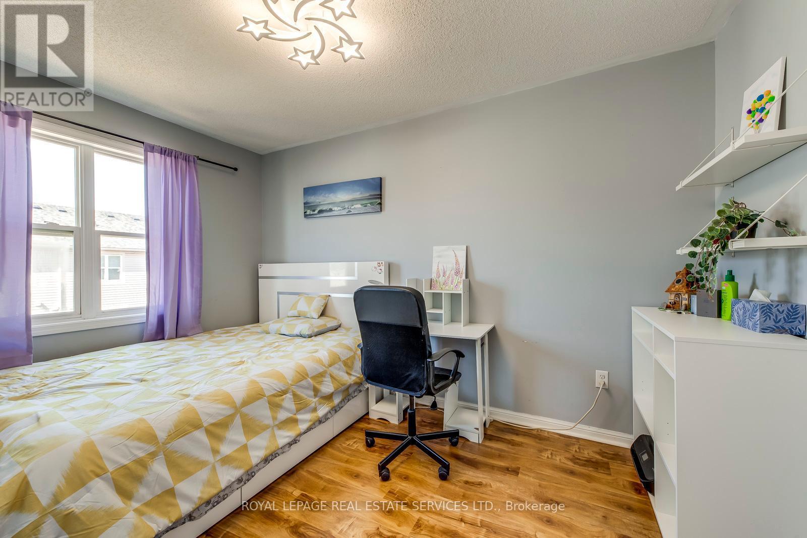 












161 - 5980 WHITEHORN AVENUE

,
Mississauga,




Ontario
L5V2Y3

