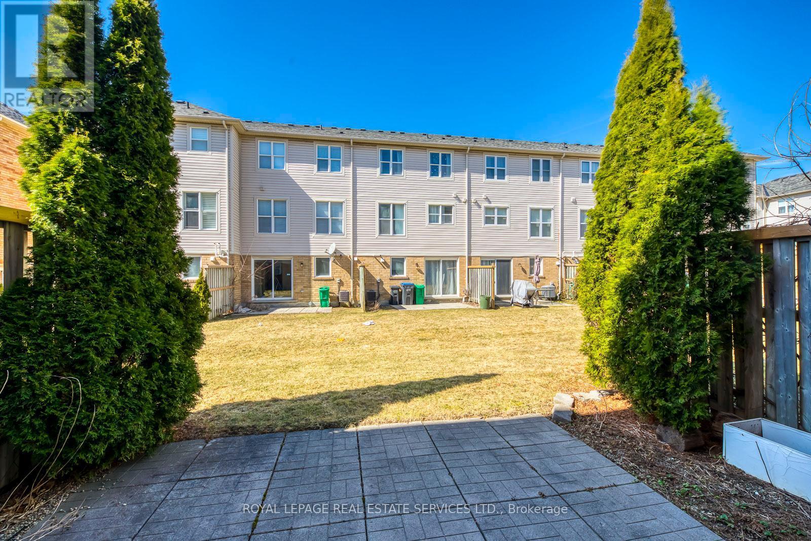 












161 - 5980 WHITEHORN AVENUE

,
Mississauga,




Ontario
L5V2Y3

