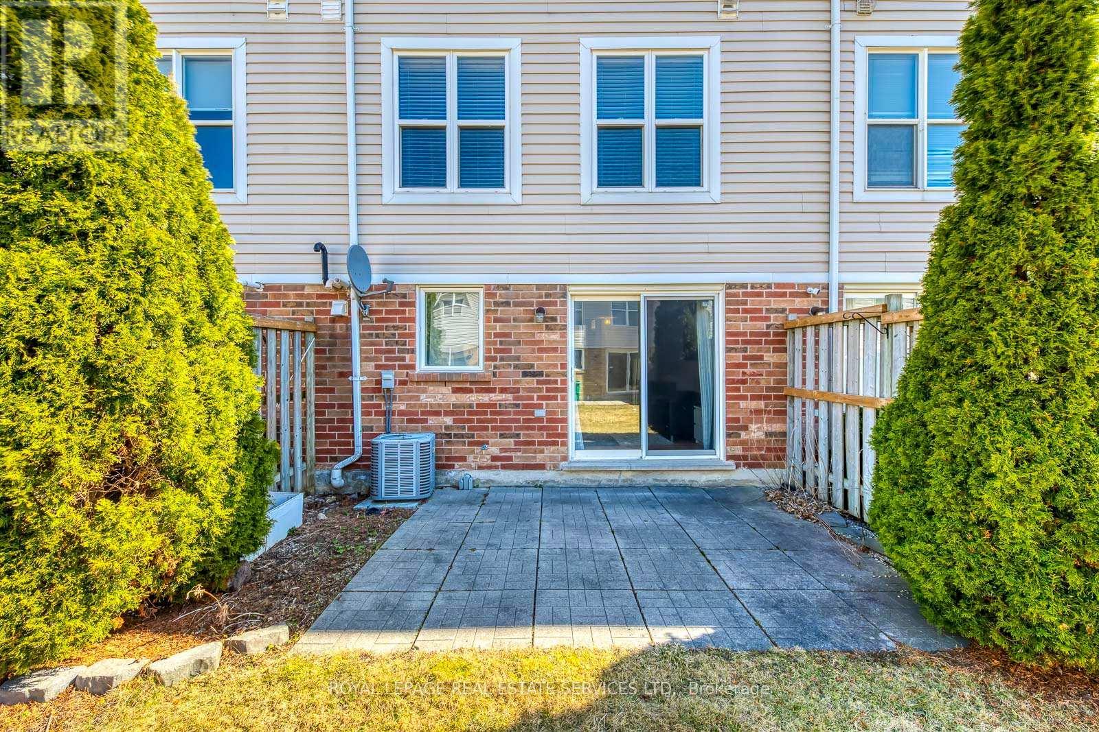












161 - 5980 WHITEHORN AVENUE

,
Mississauga,




Ontario
L5V2Y3

