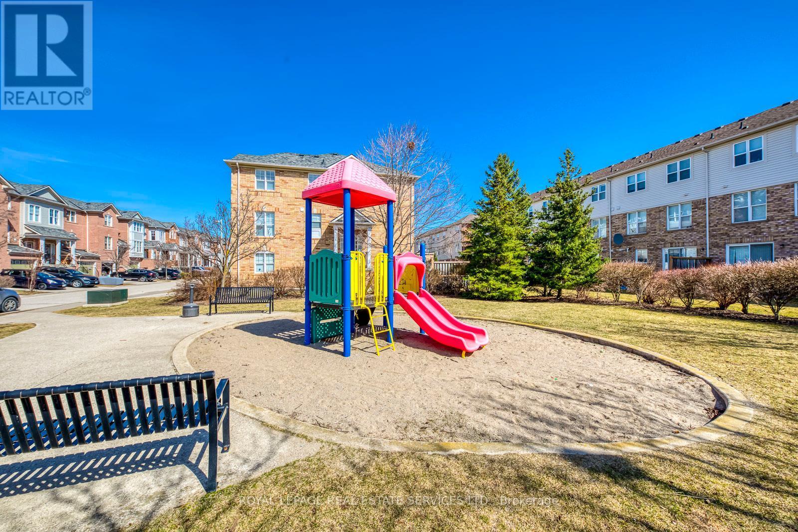 












161 - 5980 WHITEHORN AVENUE

,
Mississauga,




Ontario
L5V2Y3

