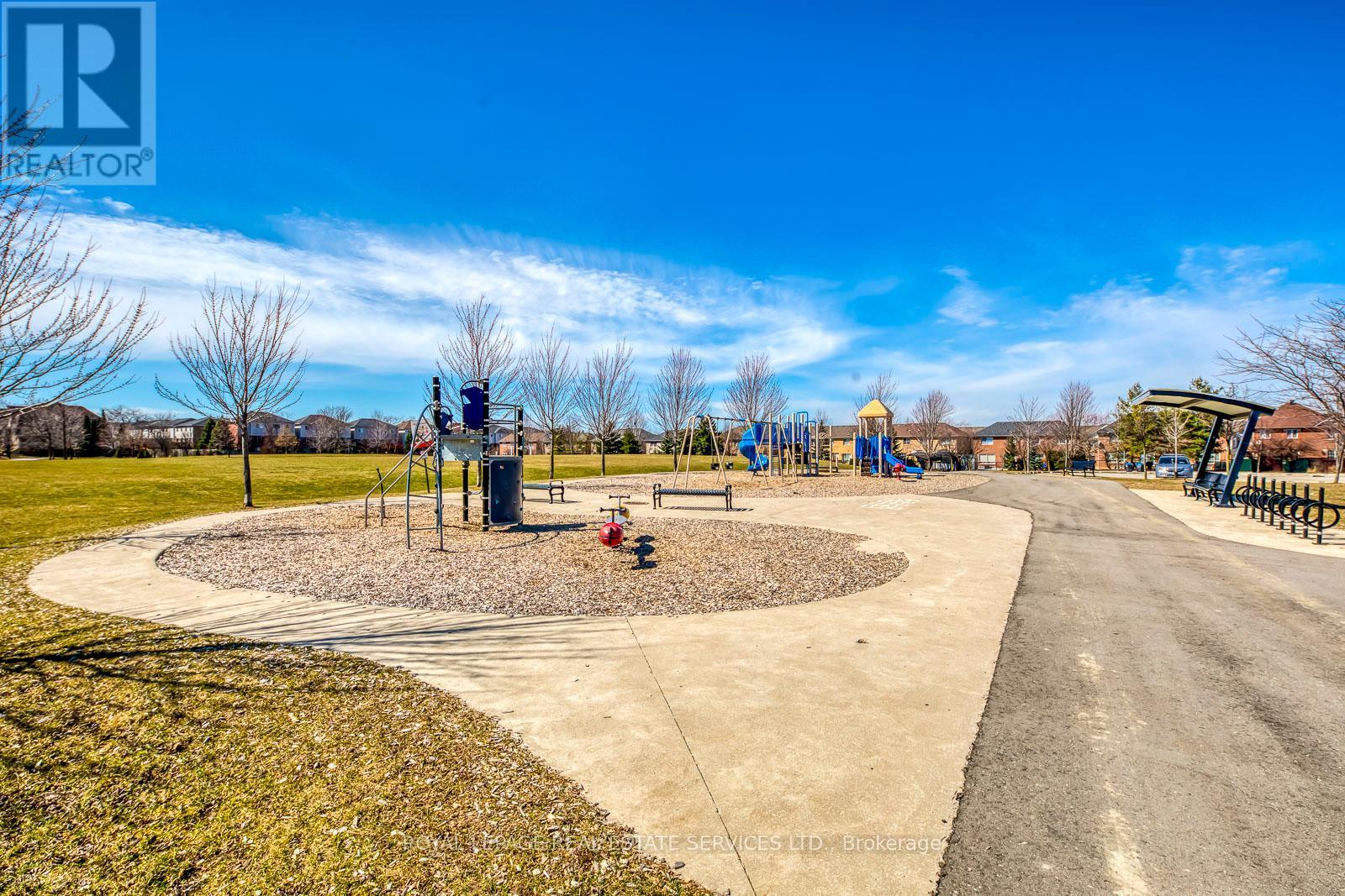 












161 - 5980 WHITEHORN AVENUE

,
Mississauga,




Ontario
L5V2Y3

