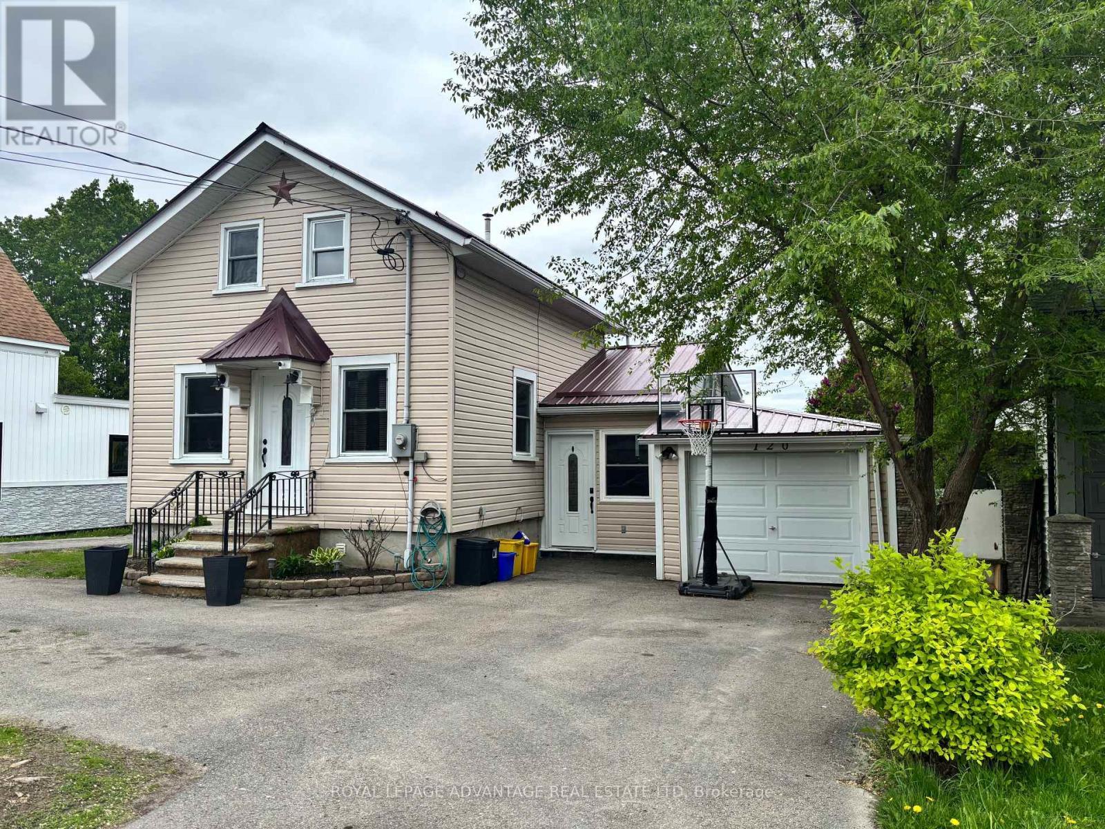 












120 QUEEN STREET

,
Smiths Falls,




Ontario
K7A3N6

