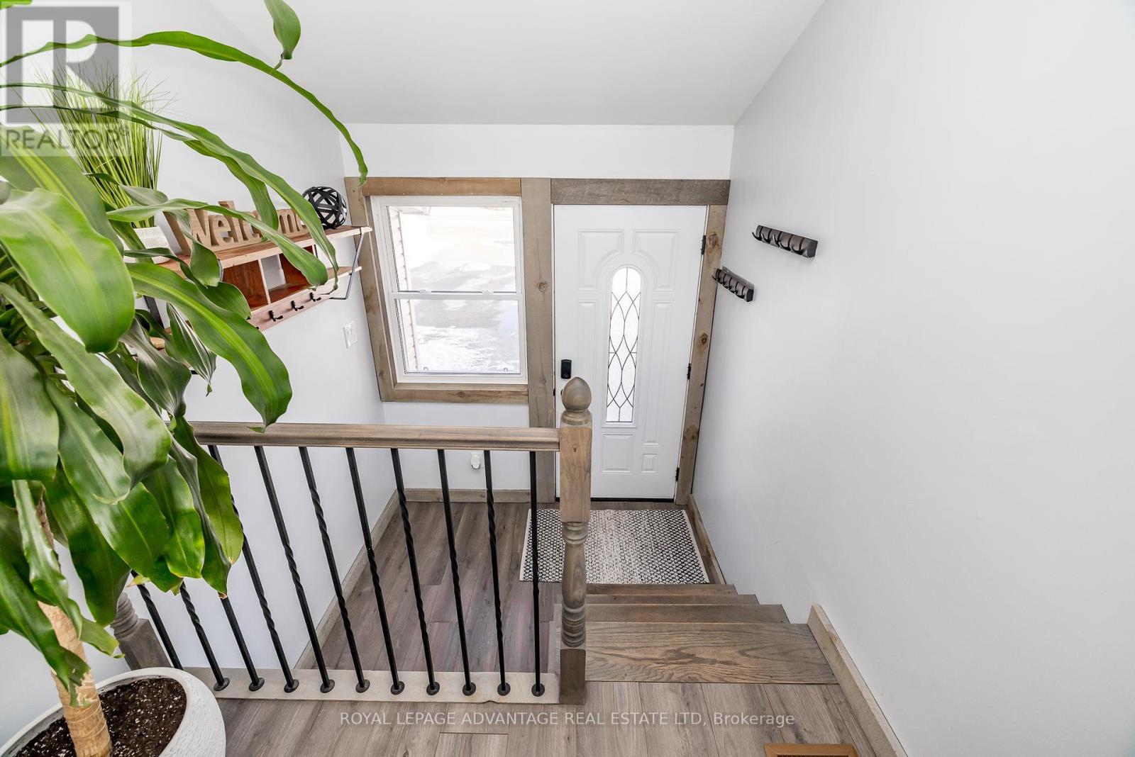 












120 QUEEN STREET

,
Smiths Falls,




Ontario
K7A3N6

