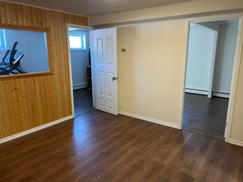 









4455


Rue Caron

,
Sept-Îles,




QC
G0G1L0

