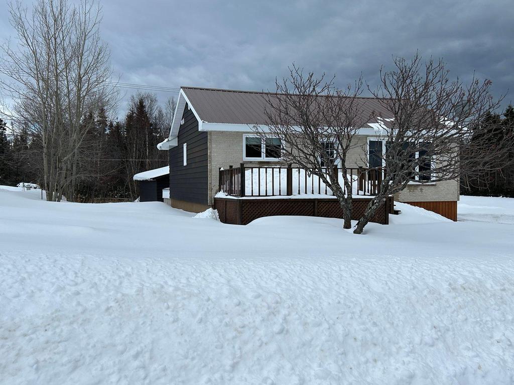 









4455


Rue Caron

,
Sept-Îles,




QC
G0G1L0

