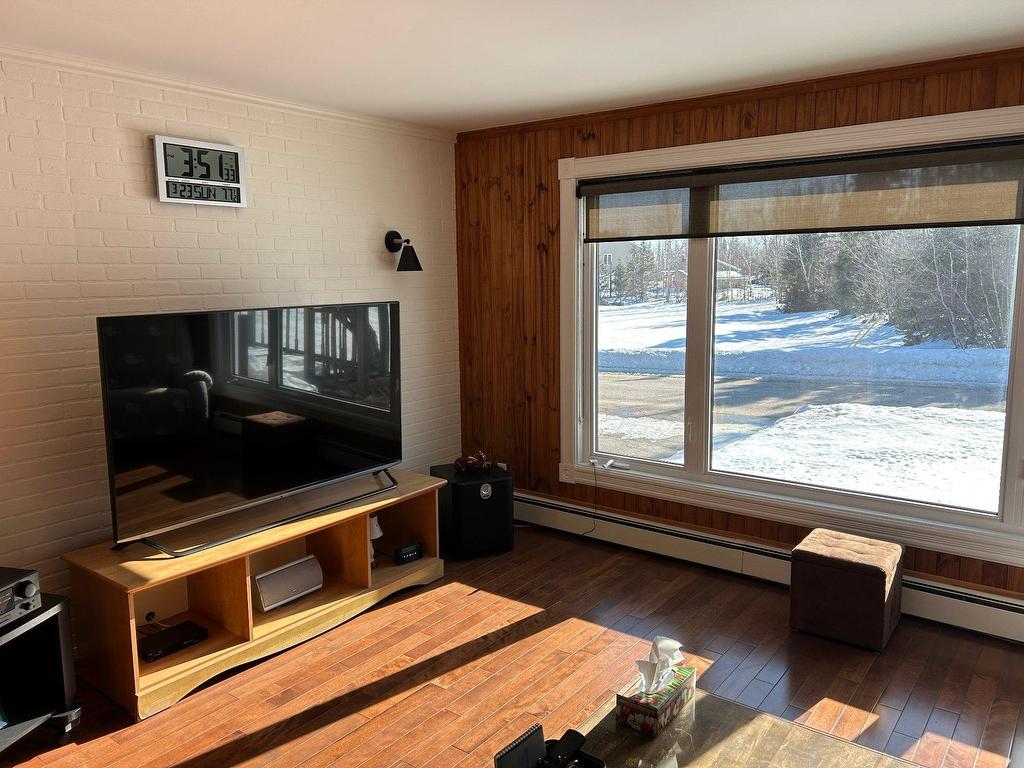 









4455


Rue Caron

,
Sept-Îles,




QC
G0G1L0

