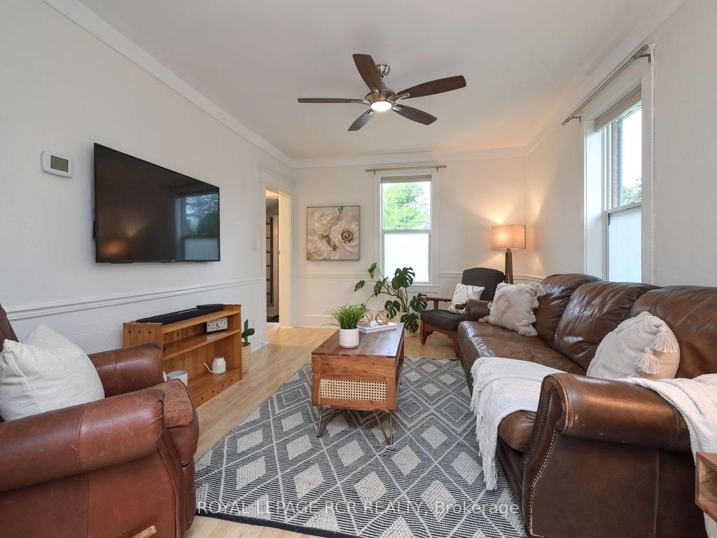 









307


Victoria

Street,
Shelburne,




ON
L9V 2Y4

