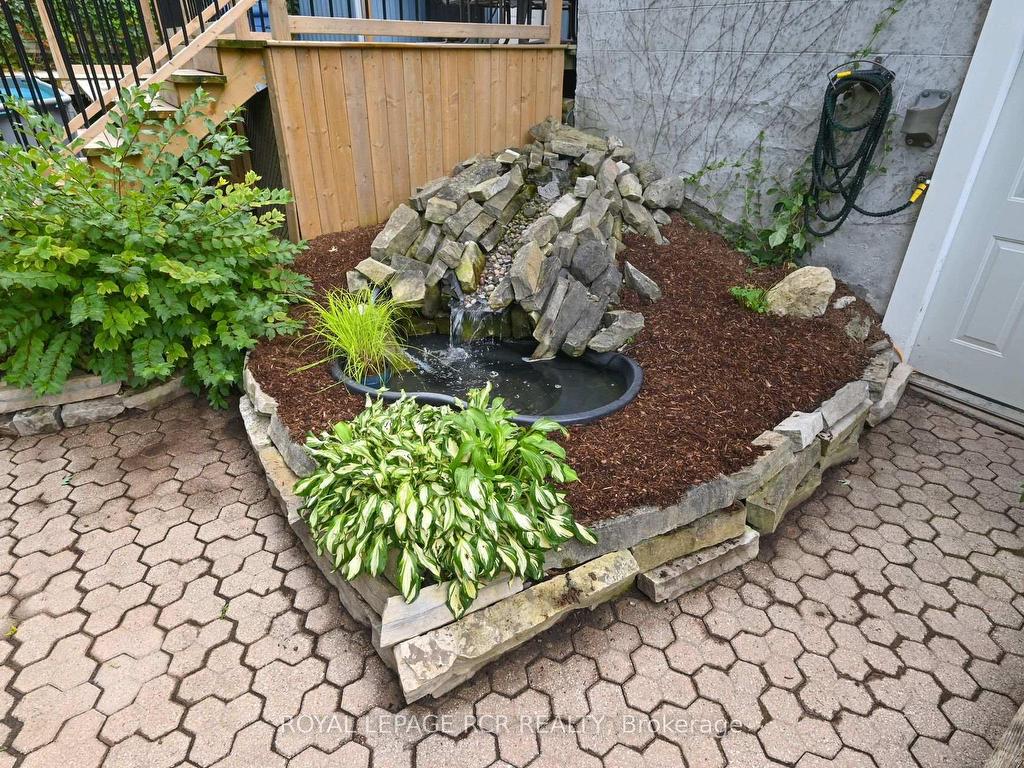 









307


Victoria

Street,
Shelburne,




ON
L9V 2Y4

