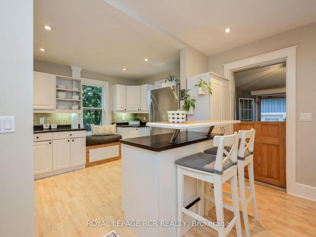 









307


Victoria

Street,
Shelburne,




ON
L9V 2Y4

