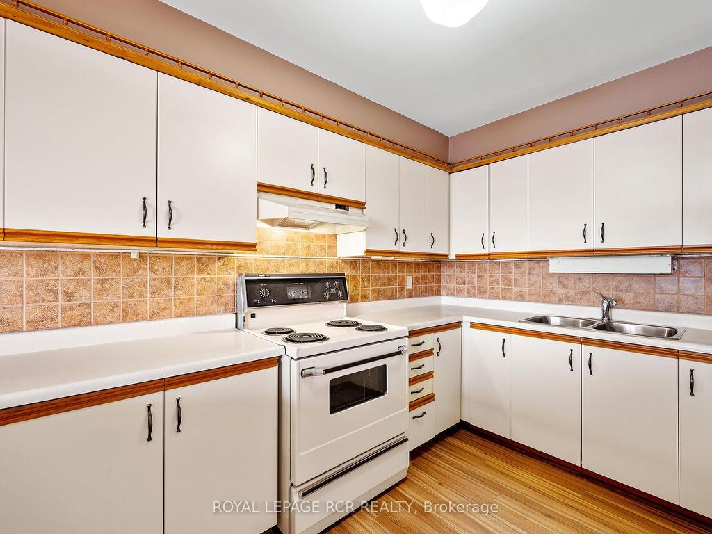 









16


Fourth

Street, 58,
Orangeville,




ON
L9W 4N7

