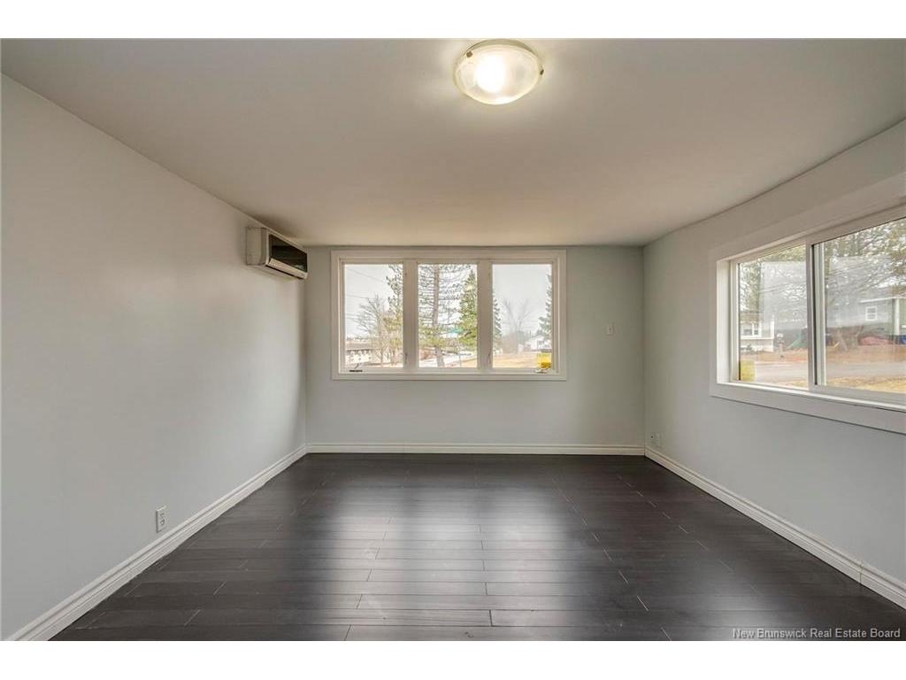 









35


Nancy

ST,
Moncton,




NB
E1E 3T2

