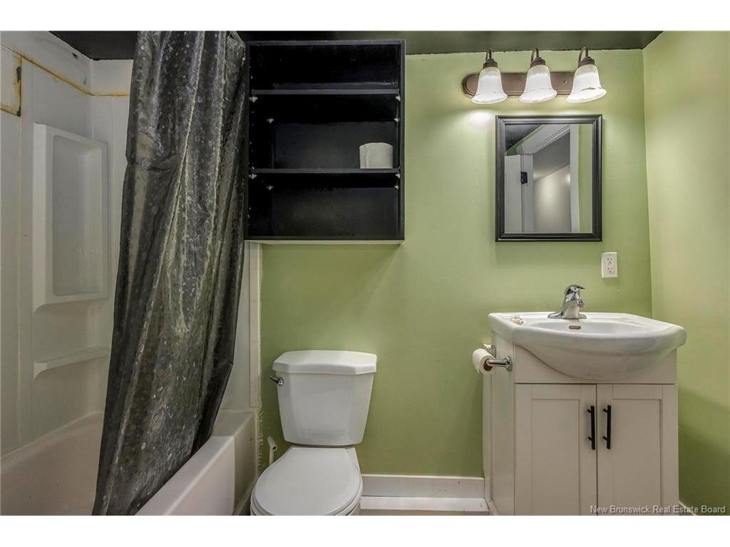 









35


Nancy

ST,
Moncton,




NB
E1E 3T2

