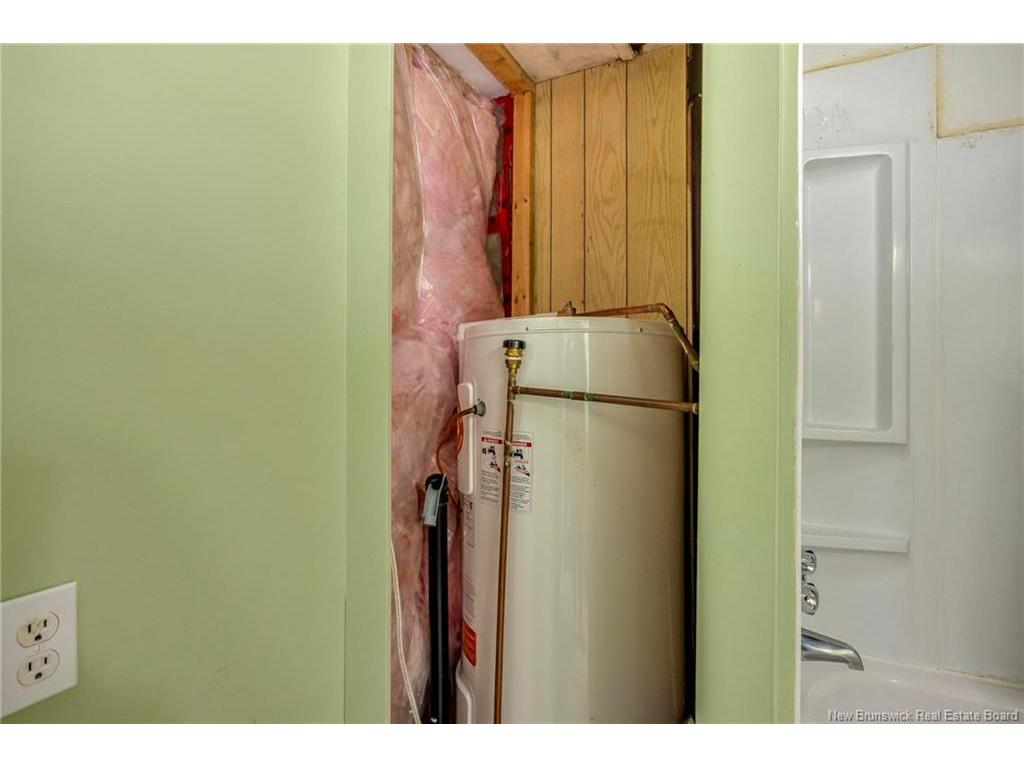 









35


Nancy

ST,
Moncton,




NB
E1E 3T2

