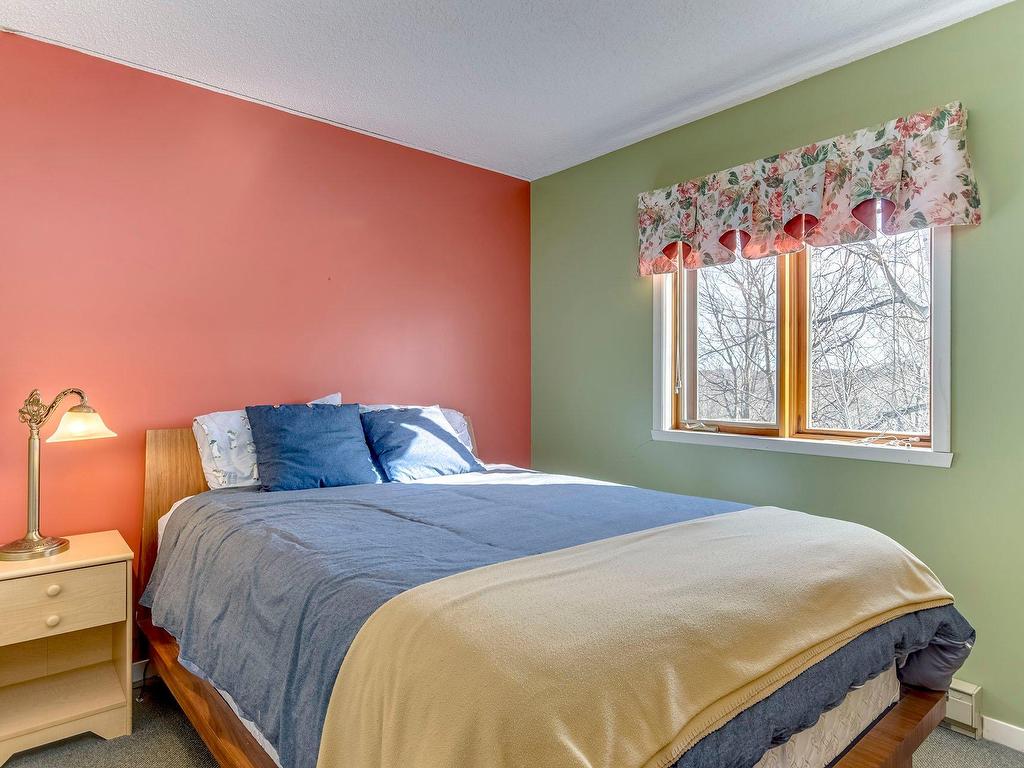 









252

 - 254


Ch. Boulanger

,
Sutton,




QC
J0E2K0

