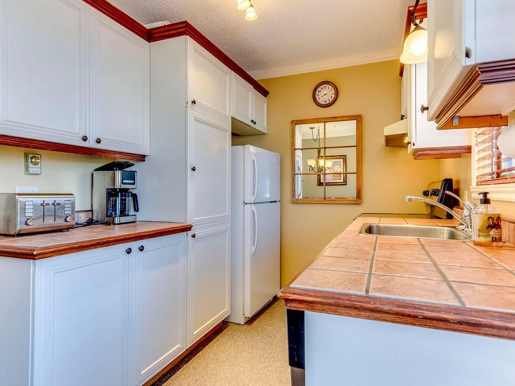 









252

 - 254


Ch. Boulanger

,
Sutton,




QC
J0E2K0

