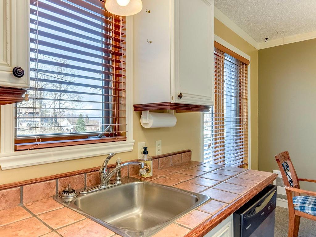 









252

 - 254


Ch. Boulanger

,
Sutton,




QC
J0E2K0

