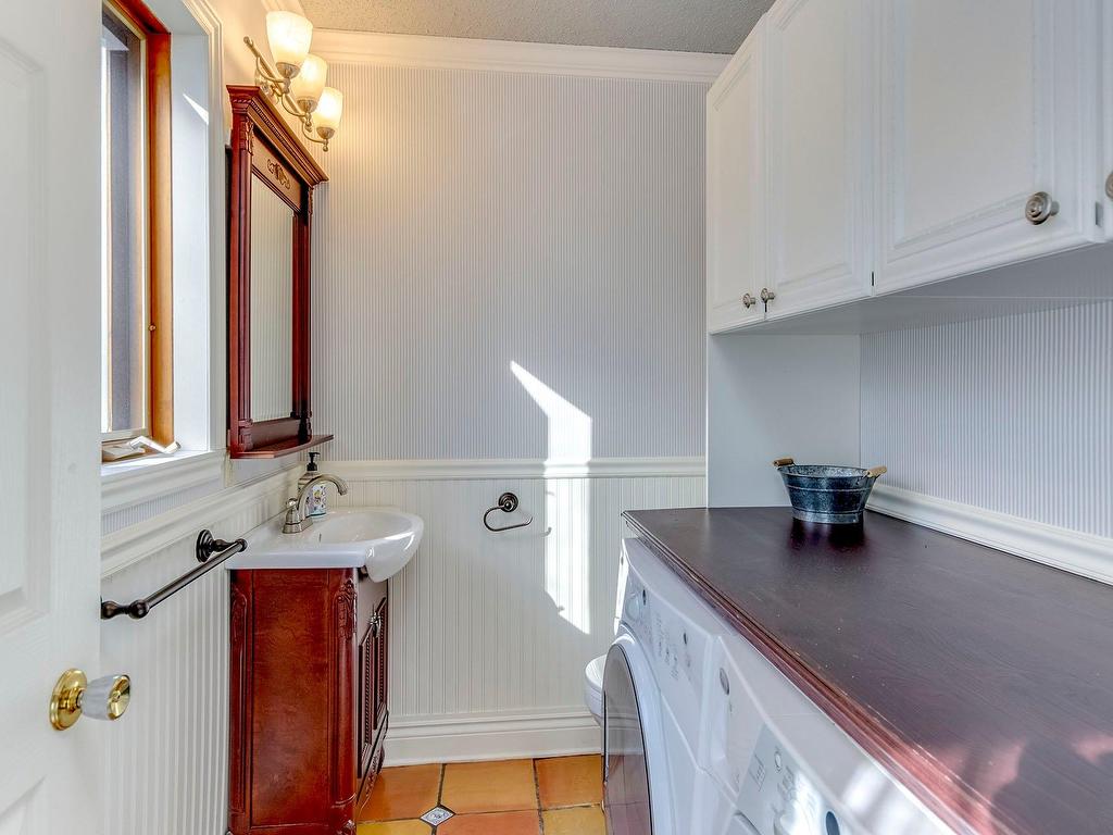 









252

 - 254


Ch. Boulanger

,
Sutton,




QC
J0E2K0

