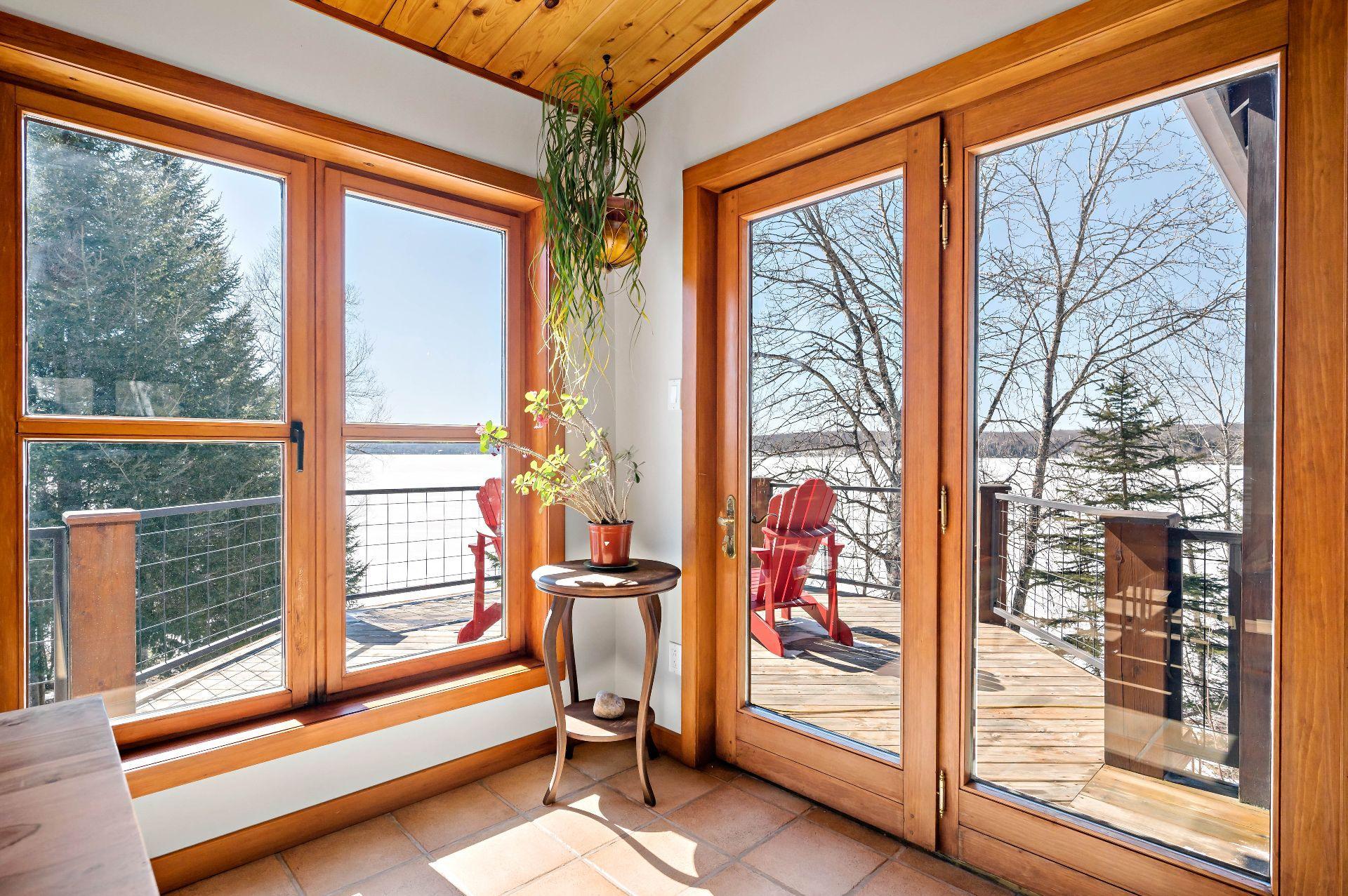 









3318


Ch. du Tour-du-Lac

,
Nominingue,




QC
J0W1R0

