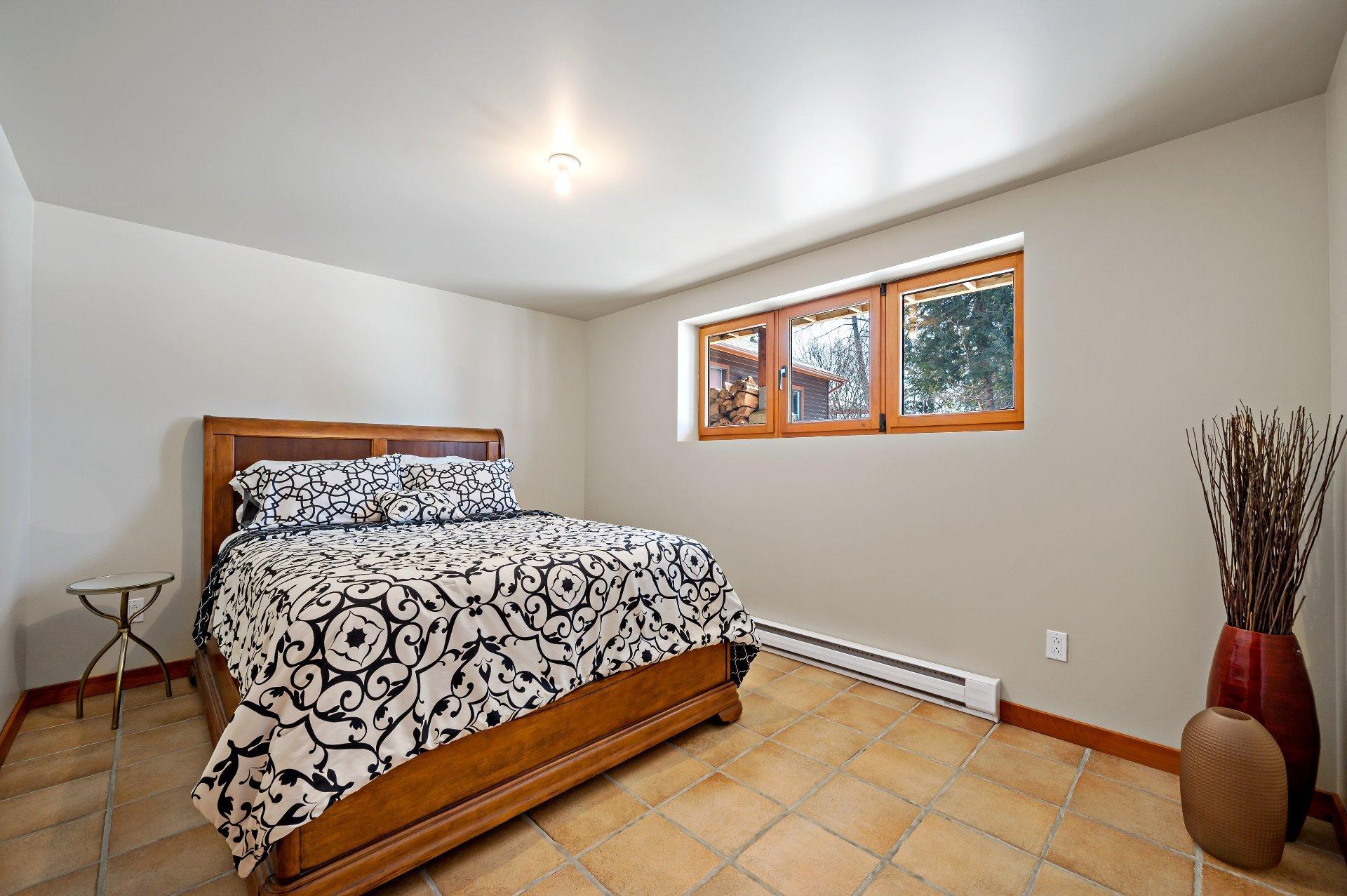









3318


Ch. du Tour-du-Lac

,
Nominingue,




QC
J0W1R0

