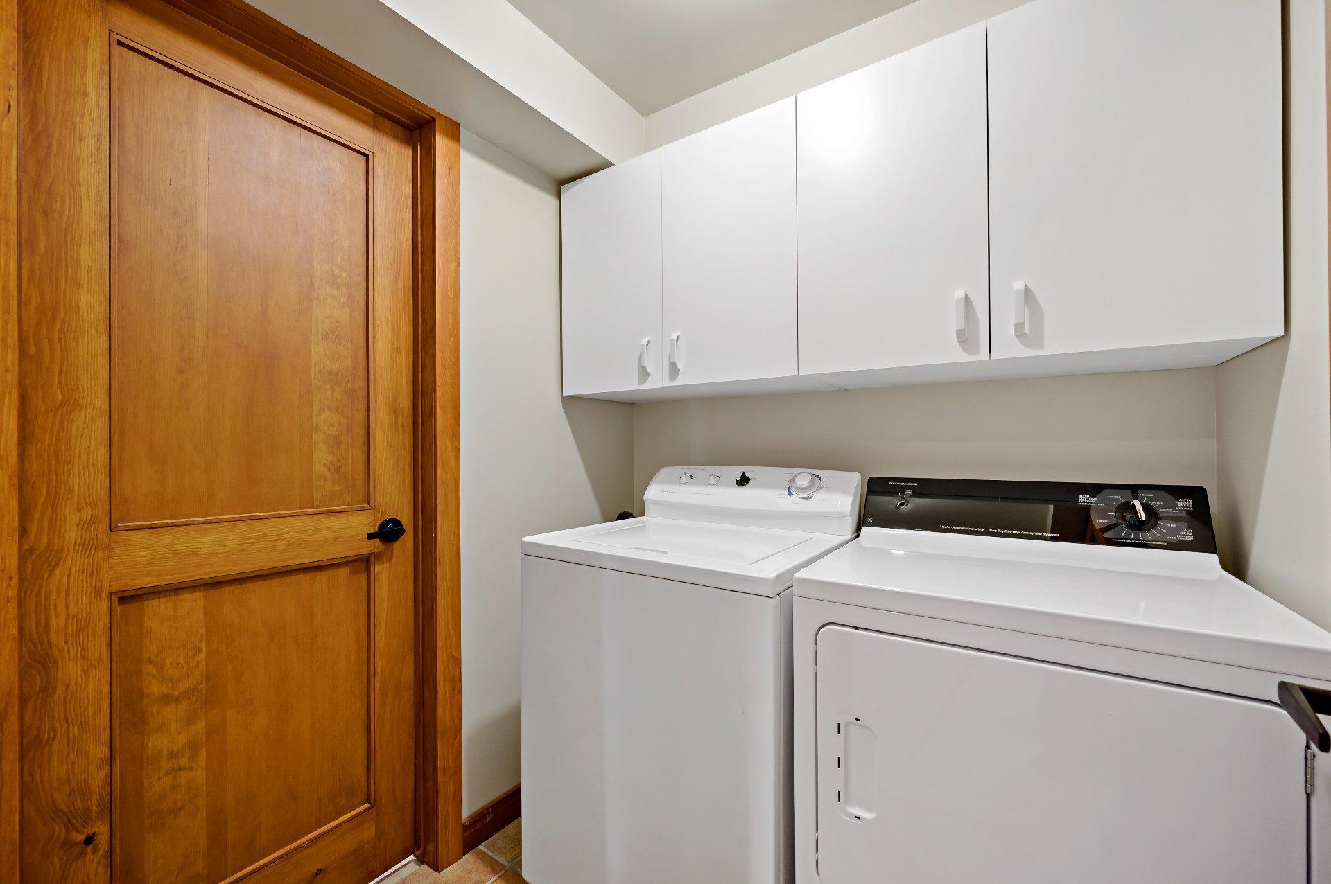 









3318


Ch. du Tour-du-Lac

,
Nominingue,




QC
J0W1R0

