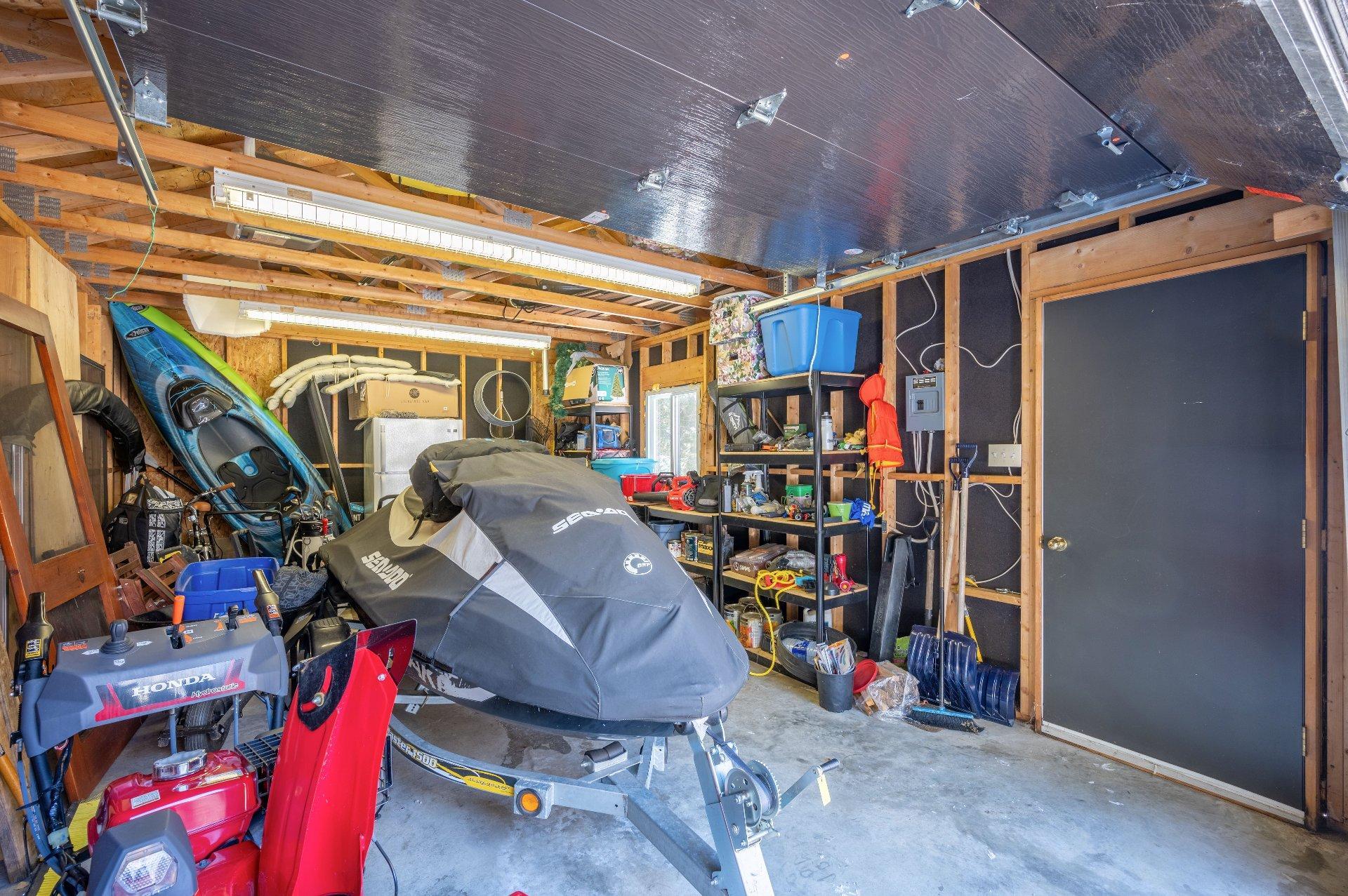 









3318


Ch. du Tour-du-Lac

,
Nominingue,




QC
J0W1R0

