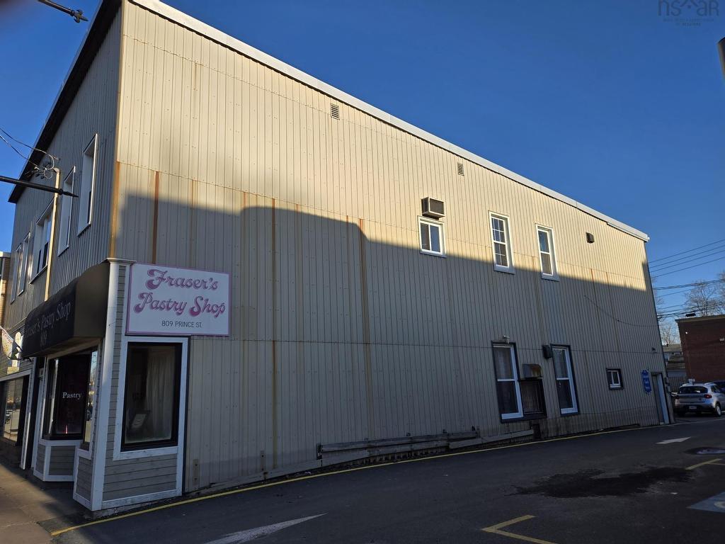 












805-809 Prince Street

,
Truro,




NS
B2N 1G7

