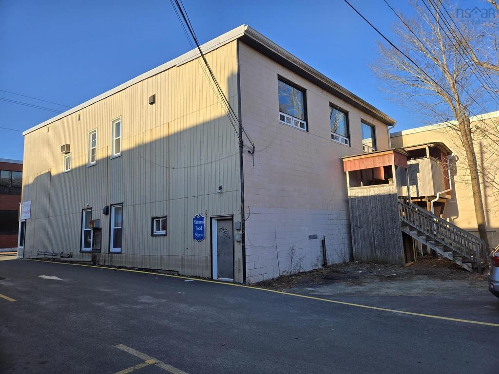 












805-809 Prince Street

,
Truro,




NS
B2N 1G7


