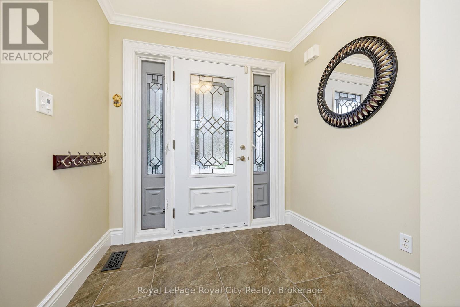 












35 INGLEWOOD DRIVE

,
Brampton (Brampton East),




Ontario
L6W2N4

