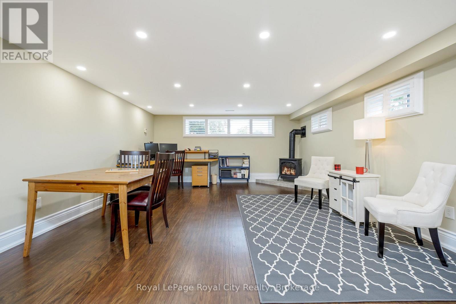 












35 INGLEWOOD DRIVE

,
Brampton (Brampton East),




Ontario
L6W2N4

