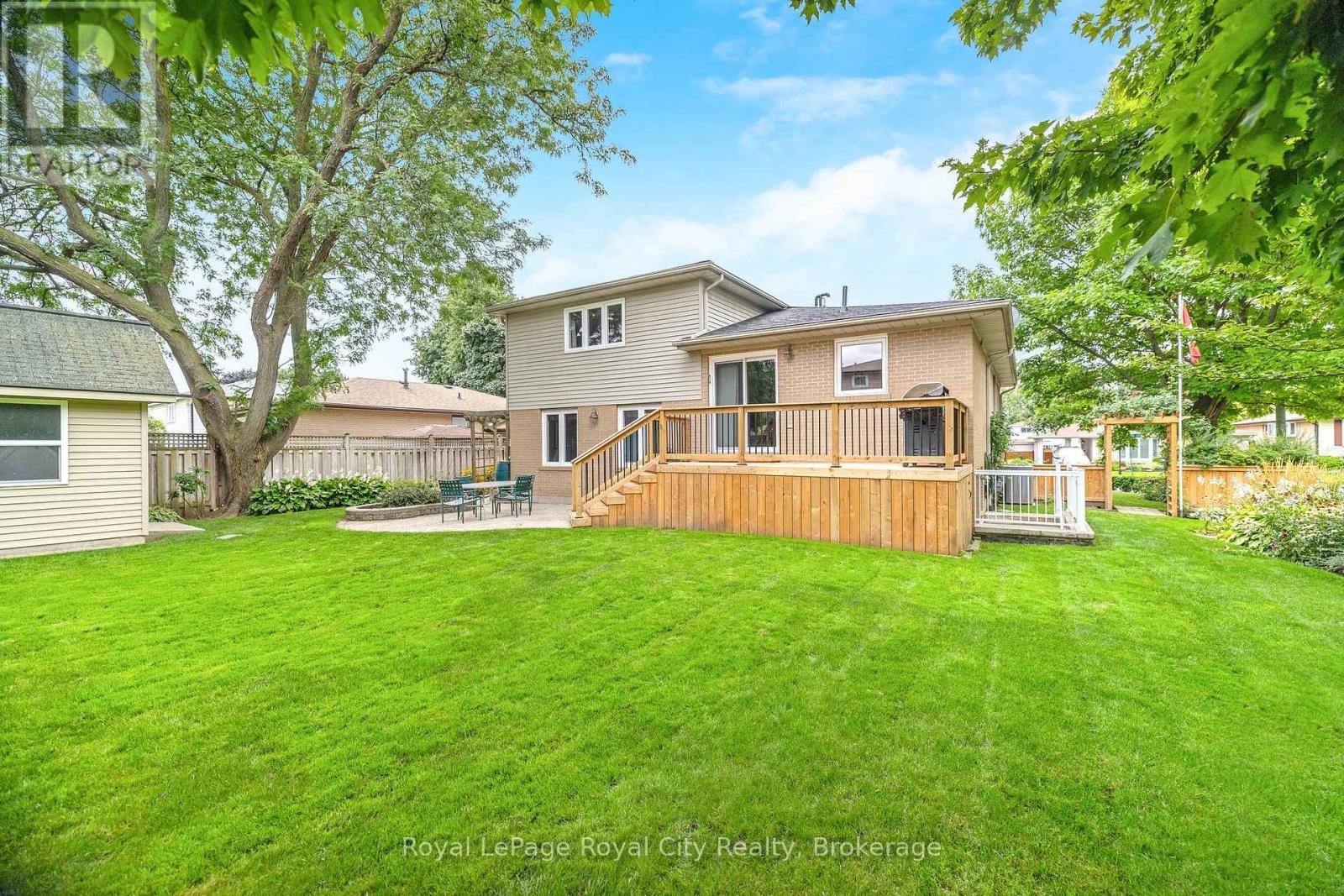 












35 INGLEWOOD DRIVE

,
Brampton (Brampton East),




Ontario
L6W2N4


