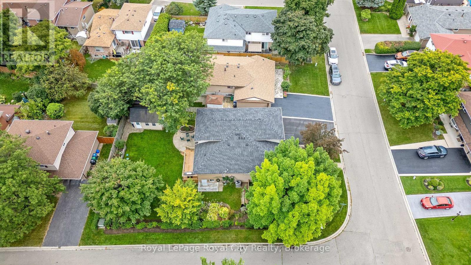 












35 INGLEWOOD DRIVE

,
Brampton (Brampton East),




Ontario
L6W2N4

