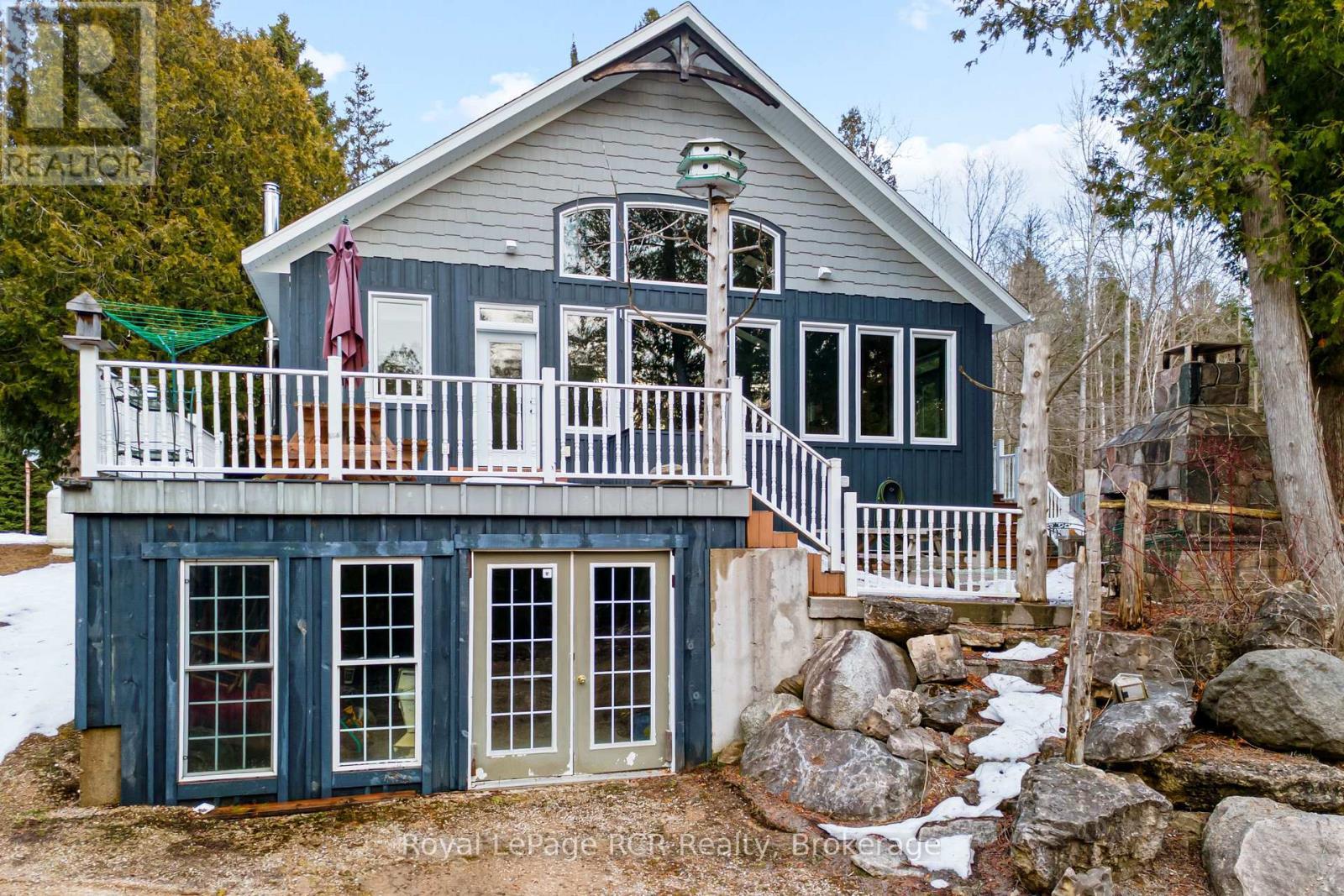 












19 REDGATE RD ROAD E

,
South Bruce Peninsula,




Ontario
N0H2T0

