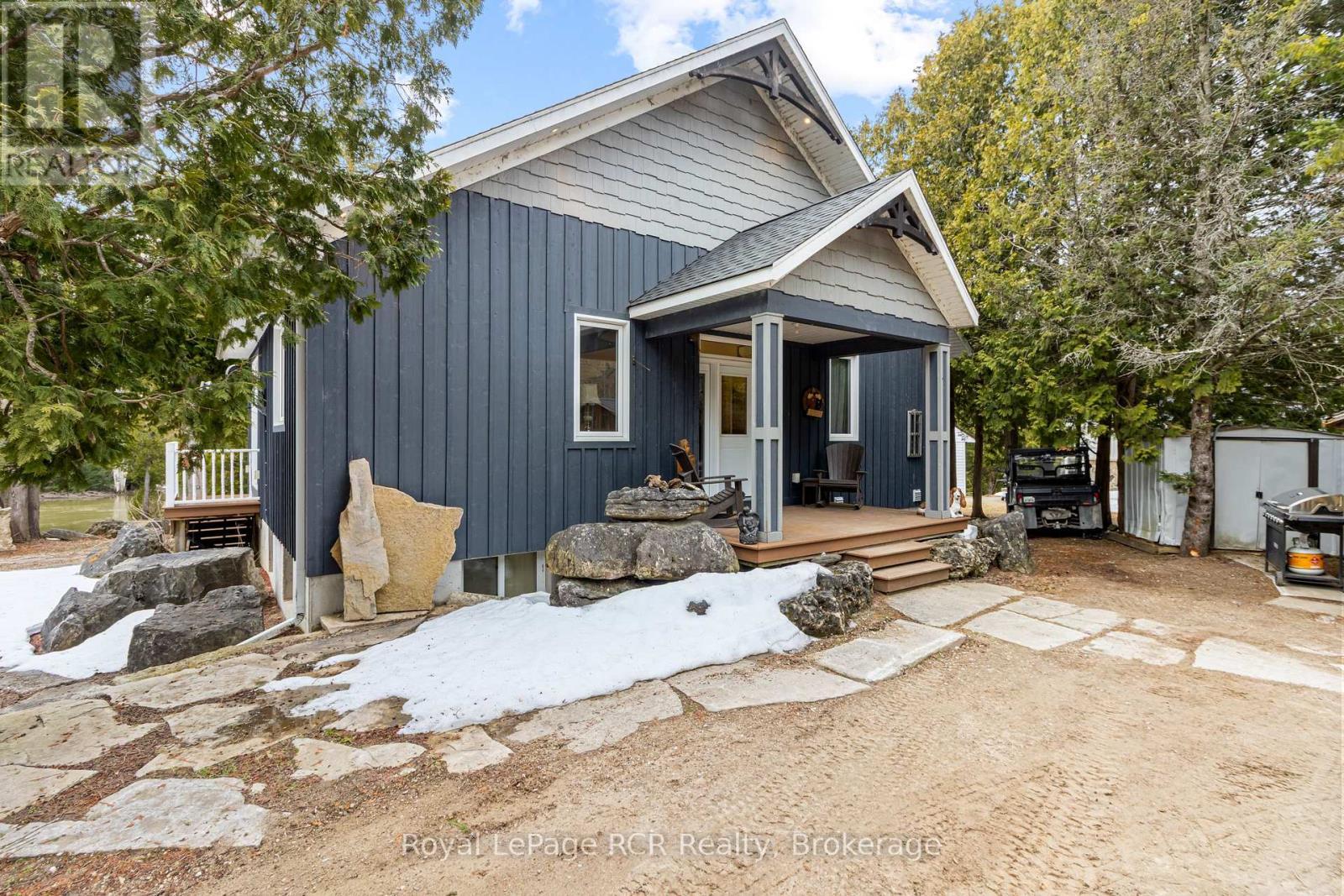 












19 REDGATE RD ROAD E

,
South Bruce Peninsula,




Ontario
N0H2T0

